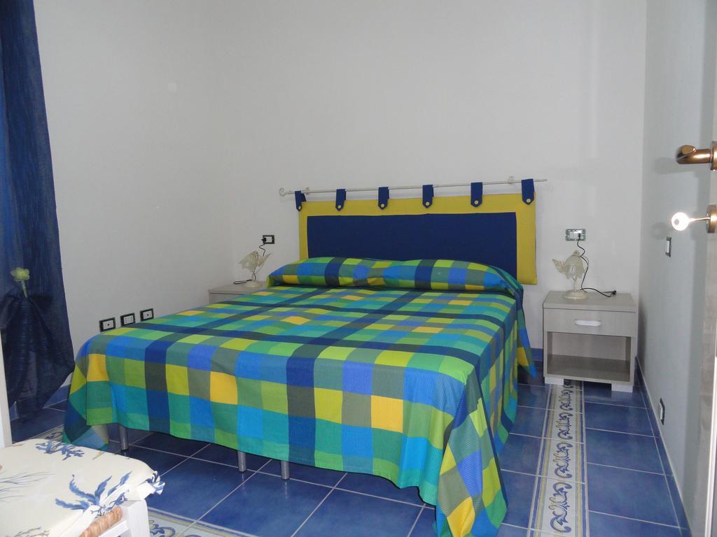 Chiaia Apartments Ponza Quarto foto