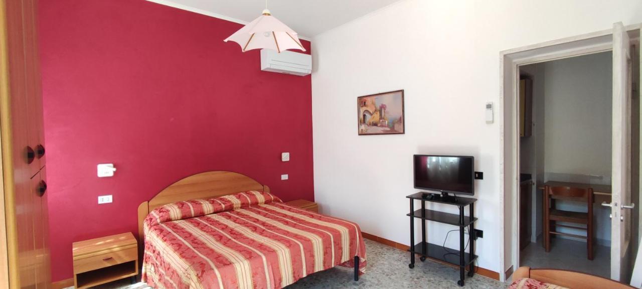 Chiaia Apartments Ponza Exterior foto