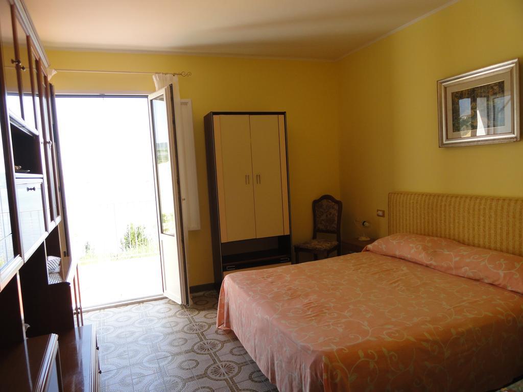 Chiaia Apartments Ponza Quarto foto